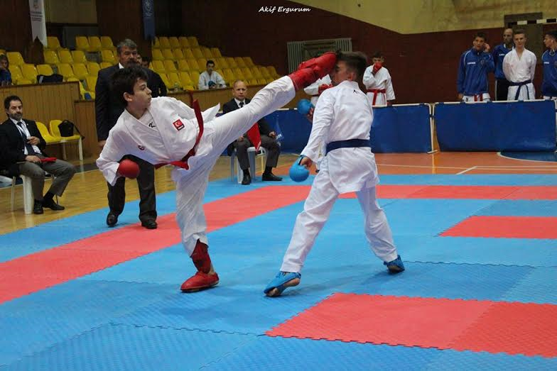 İzmit Tatami sporlu Karateci Yuşa Öntürk’ten uluslararası başarı