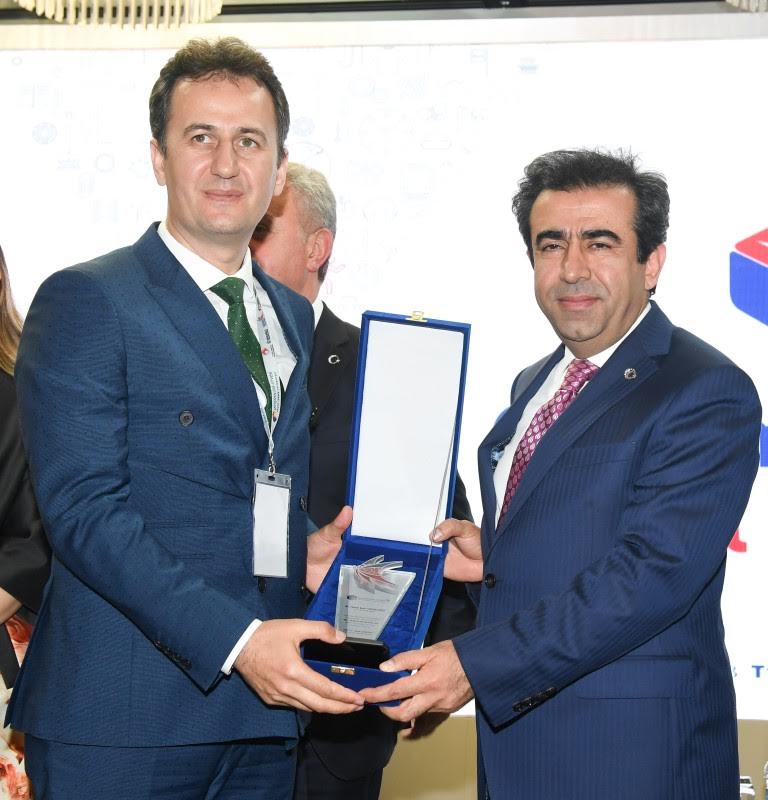 Girişimcilik Zirvesi 2017 Girişimci Fikirler Dijital Çözümler sloganıyla  düzenlendi