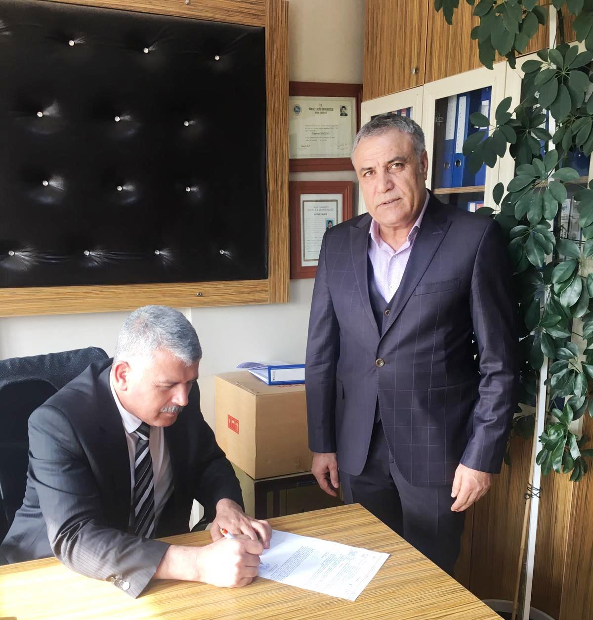 AK Partiden istifalar başladı