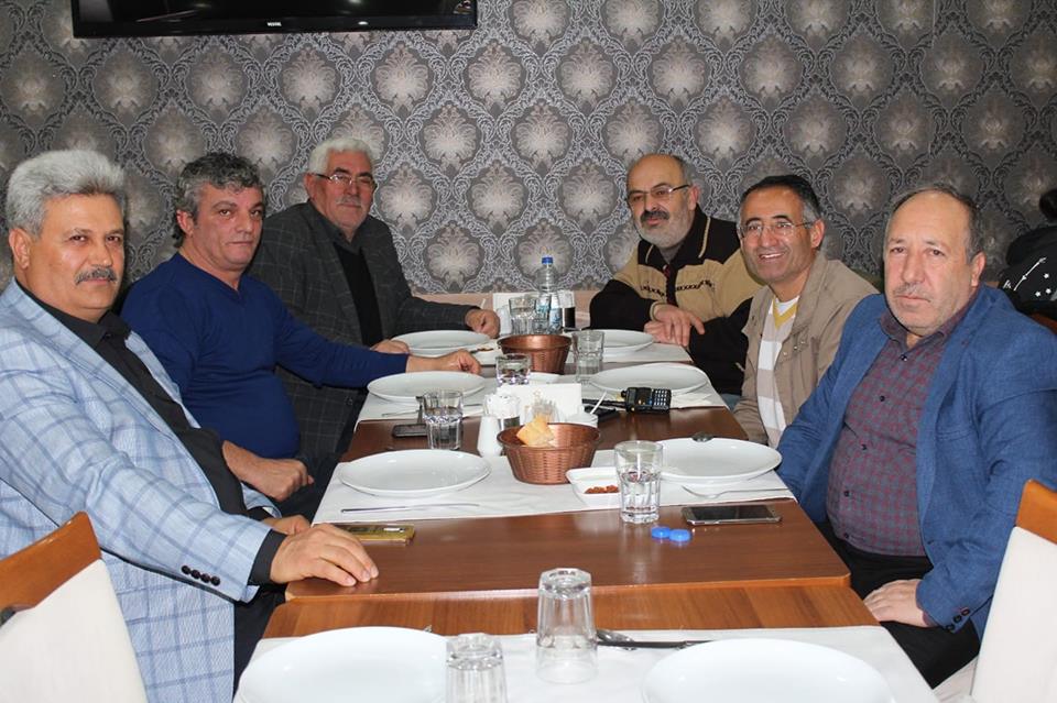 Muhtar Adaylarından Örnek Davranış