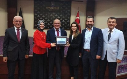 Akçakoca Platformu Konuğu Dr. Zülfikar Özkan, Mutlu olmak şükretmekle başlar