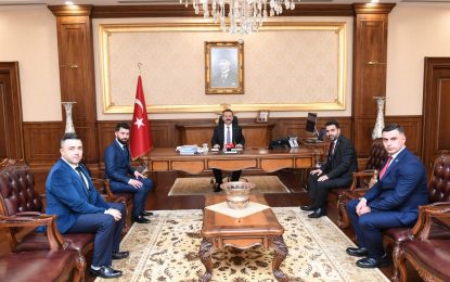 Alperen Ocakları Kocaeli İl Başkanı ve Yeni Yönetiminden Vali Aksoy’a  Ziyaret