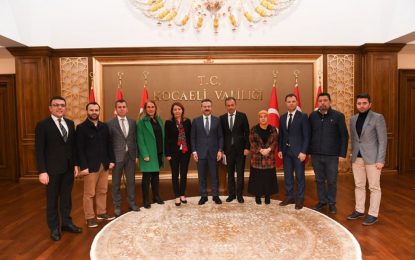 Kocaeli Trabzonlular Dernek Başkanı ve Yönetimi Vali Hüseyin Aksou’u Ziyaret Etti