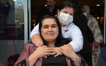 Bayan Yavuz, İş Dünyasını Down Cafe ile Buluşturdu