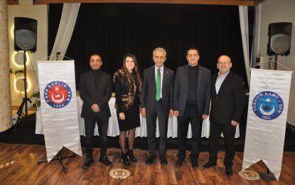 Türk Sağlık-Sen Kocaeli Şubesi Başkanı Ömer Çeker,  temsilciler toplantısında konuştu; Eridik!