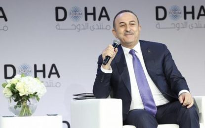 Çavuşoğlu: “Ruslar Türkiye’ye turist olarak sorunsuz gelebiliyor, Rus oligarklar da gelebilir”