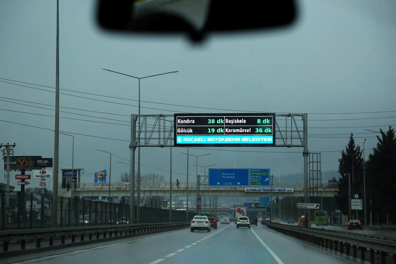 Yolculuğum ne kadar sürecek? Elektronik ekrana bak öğren