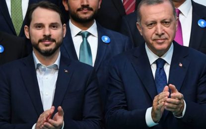 Davutoğlu ‘Arınma vakti’ dedi: Erdoğan ve Berat Albayrak çağrısı yaptı; Benim, Erdoğan’ın, Binali Yıldırım’ın ve Berat Albayrak’ın mal varlıkları araştırılsın” dedi