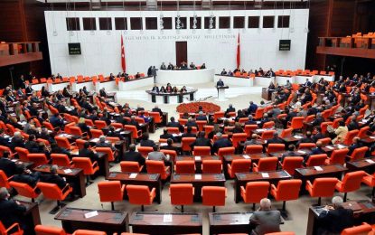 Veli Ağbaba meclise sundu: Emeklilerin ikramiyesi 15 bin TL olsun