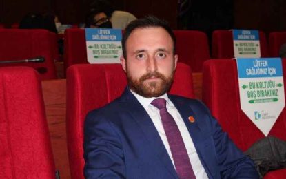 AK Parti Meclis Üyesi Hüseyin Alyüz; ”EYT’liler ile Alay Etmeyin, Taksitle Değil Tamamını Ödeyin”
