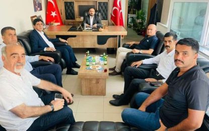 Rektörden skandal ziyaret: MHP il başkanlığını ziyaret etti