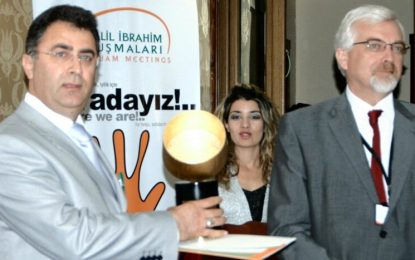 Avrupa Türkleri Üzerine Düşünceler” kitabı için ödüllendirilen Güngör, TV programlarının odak noktası oldu