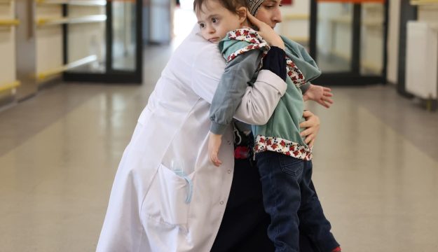 Türkiye’yi duygulandıran fotoğrafa Başkan Büyükakın’ın yorumu