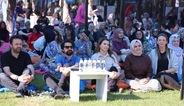 Okuyan Şehir’de kitabın gücü herkesi büyülüyor