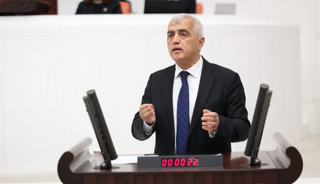 Gergerlioğlu, Kocaeli’nin kronikleşen sorunlarını meclis gündemine taşıdı!