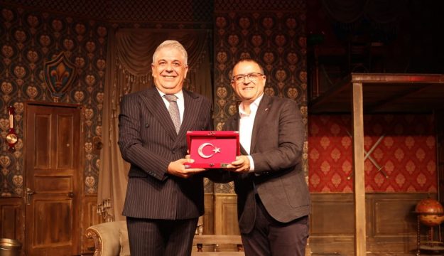 “Yoldan Çıkan Oyun” Derince´de Sahne Aldı